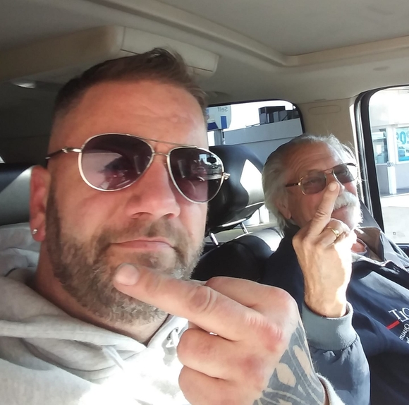 Profile Picture of Readus Black (@uncleweedus) on Poshmark