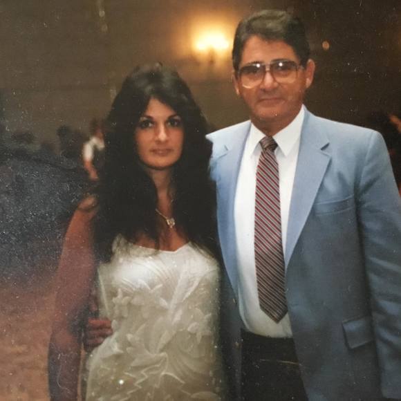 Profile Picture of Jeanette Nouribekian (@cartoonnety) on Poshmark