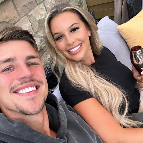 Profile Picture of Samy Wilds (@wildssamy) on Poshmark