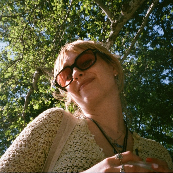 Profile Picture of Maya Walsh-little (@mayawl) on Poshmark