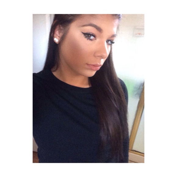 Profile Picture of Keana Hinds (@xokeana) on Poshmark