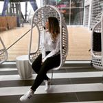 Profile Picture of Sarah Bates (@sarahellenbates) on Instagram