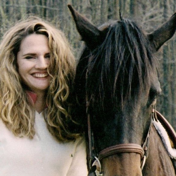 Kate Merton - Poshmark Profile Picture of Kate Merton (@katiemerton) on Poshmark