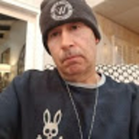 Profile Picture of Jesse Lopez (@jesseblessed67) on Poshmark