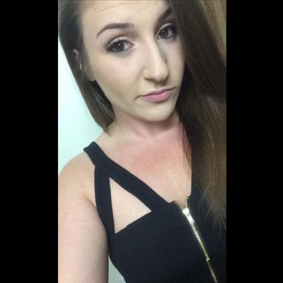 Profile Picture of Elizabeth Bertone (@xoxoliz7) on Twitter