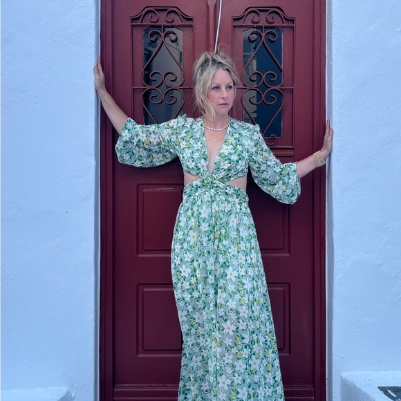 Profile Picture of N. l. Lake (@nardizzysgirl) on Poshmark