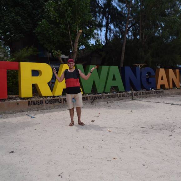 Profile Picture of Luis Isidoro (@domingoluis1) on Poshmark