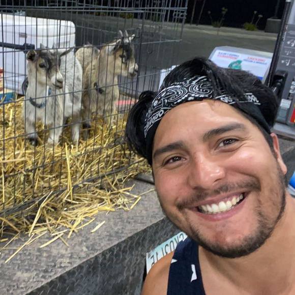 Profile Picture of Rolloverrob Casarez (@rcasarez056) on Poshmark