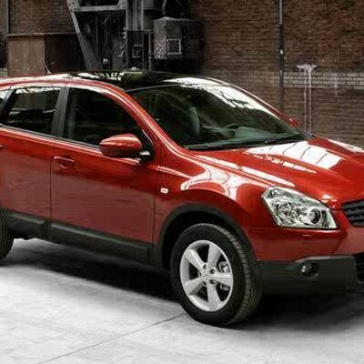 Profile Picture of Cheryl Pickles (@chezybabe87) on Twitter