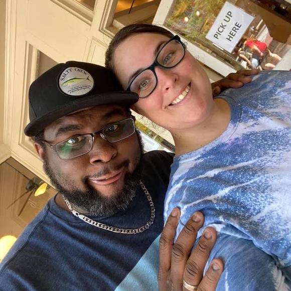 Profile Picture of Lisa Kennedy (@lisaconrad12) on Poshmark