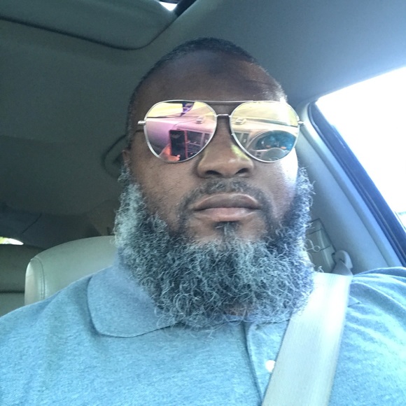 Mario Collins - Poshmark Profile Picture of Mario Collins (@finess901) on Poshmark