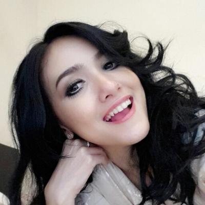 Profile Picture of Attina Saridewi (@attinasari) on Twitter