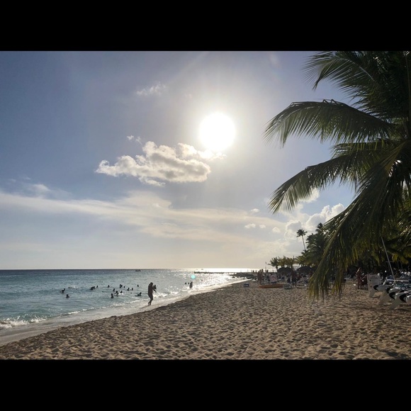 Profile Picture of Jocelyn Nakai (@jocelynnakai40) on Poshmark