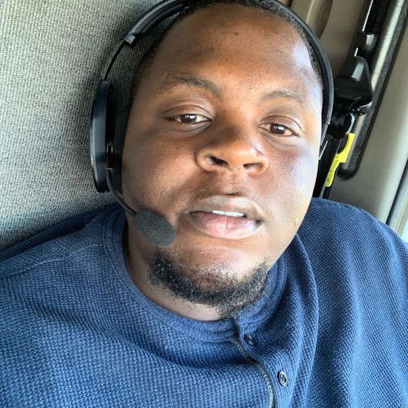 Profile Picture of Aaron Foster (@aaronf09) on Poshmark