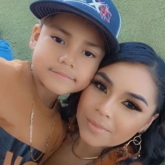 Eliizabetth Lupsah - Poshmark Profile Picture of Eliizabetth Lupsah (@peke6197) on Poshmark