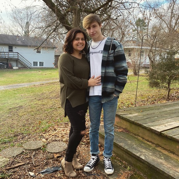 Profile Picture of Alexis Connerty (@alexisconnerty) on Poshmark