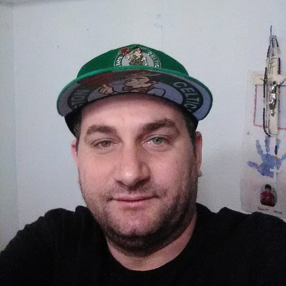 Profile Picture of Leandro Ribeiro (@leandrini_06) on Poshmark