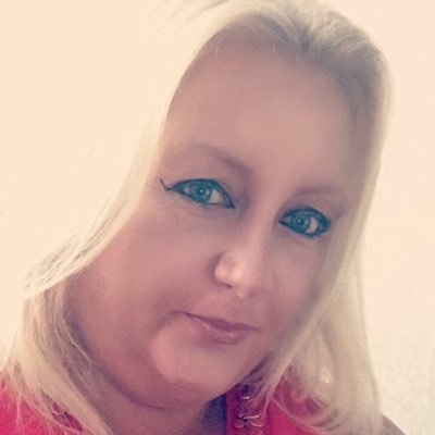 Profile Picture of Denise Fitzpatrick (@DeniseFitz1506) on Twitter