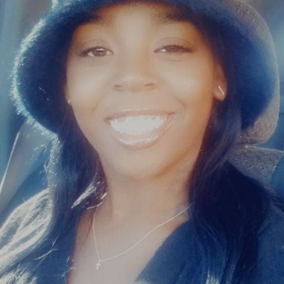Profile Picture of Cierra Frazier (@cierrafrazie360) on Poshmark