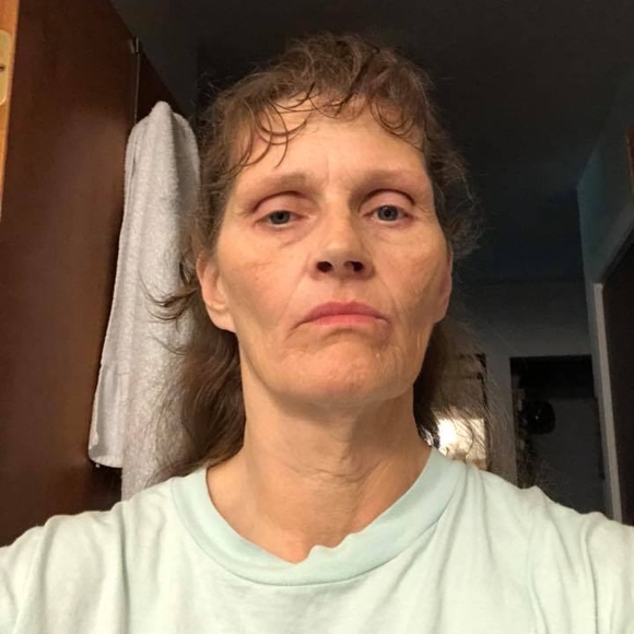 Profile Picture of Dawn Liggett (@dawnliggett1215) on Poshmark
