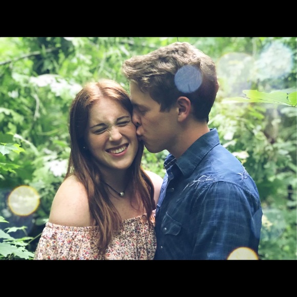 Sydnee Jones - Poshmark Profile Picture of Sydnee Jones (@sydneekat) on Poshmark