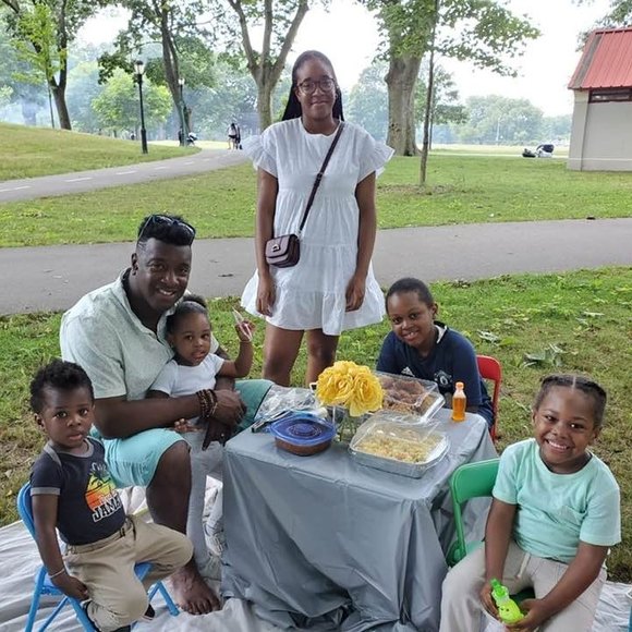 Profile Picture of Christopher Wright (@christopherw894) on Poshmark