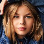 Profile Picture of Fashion kid model Alina & Mom Alya (@alina_yakupova_official) on Instagram