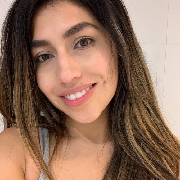 Profile Picture of Mariela Serrano (@marielanser) on Poshmark