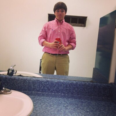 Profile Picture of Bronson Andrews (@63ericBronson) on Twitter