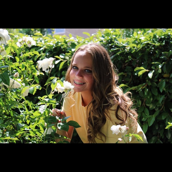 Profile Picture of Carli Chorpash (@carlichorpash) on Poshmark