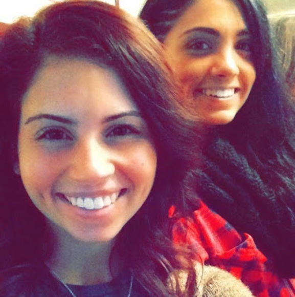 Profile Picture of Alexa Macartney (@amacartney5) on Poshmark