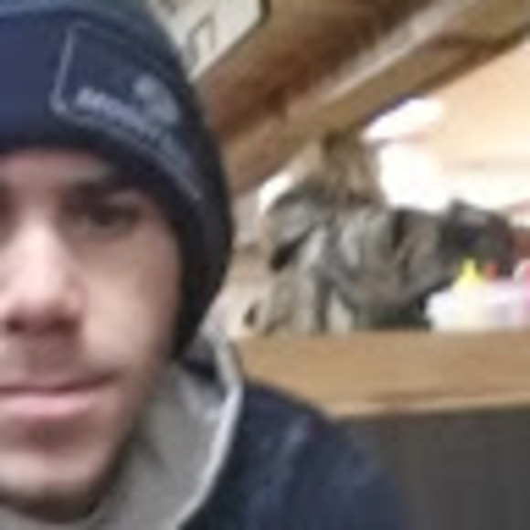 Profile Picture of Jesse Cox (@jessecox9) on Poshmark