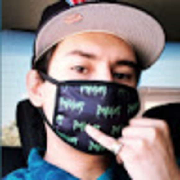 Profile Picture of Edgar Gutierrez (@gutierrezoc21) on Poshmark
