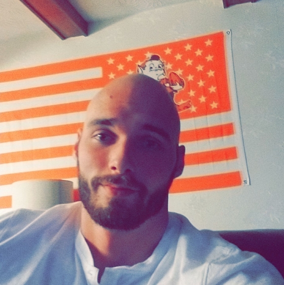 Jeff Yost - Poshmark Profile Picture of Jeff Yost (@yoder045) on Poshmark