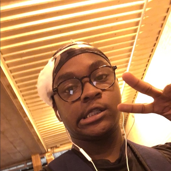 Profile Picture of Jayson Jones (@jaysonjones762) on Poshmark