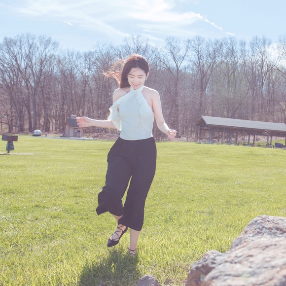 Profile Picture of Lilly Liu (@lilly7760) on Poshmark