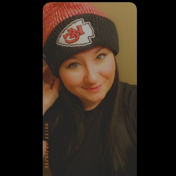 Profile Picture of Crystal Letbetter (@crystallynn1991) on Poshmark