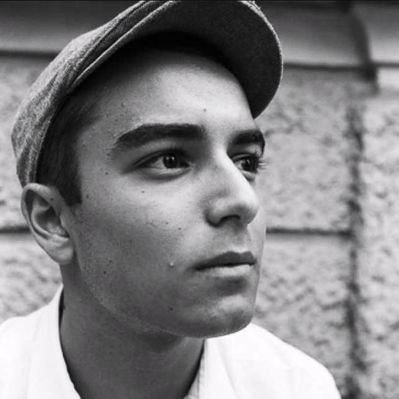 Profile Picture of Mario Vallecillo (@vallecillo100) on Twitter