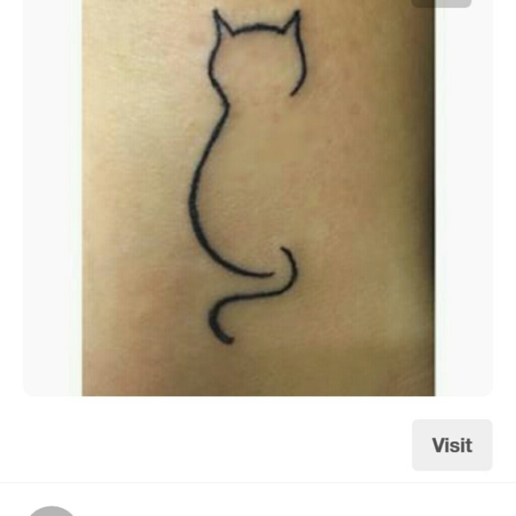 Profile Picture of Lori Pendexter (@loriann167) on Poshmark