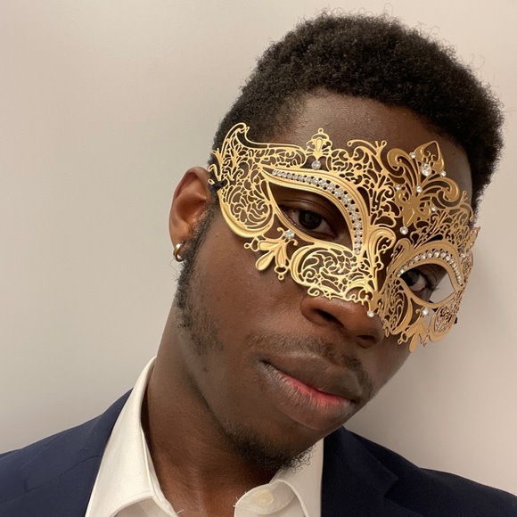 Profile Picture of Tarel dean Dennie (@tareldennie) on Poshmark