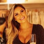 Profile Picture of Andréia Lima (@deialimah) on Instagram