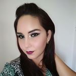 Profile Picture of Christina Rendón (@makeup_christinatv) on Instagram