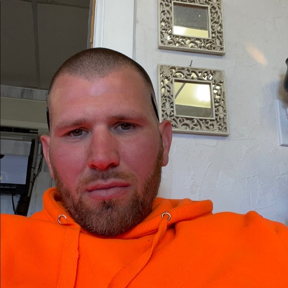 Profile Picture of Weldon Lucas (@jaylucas122) on Poshmark