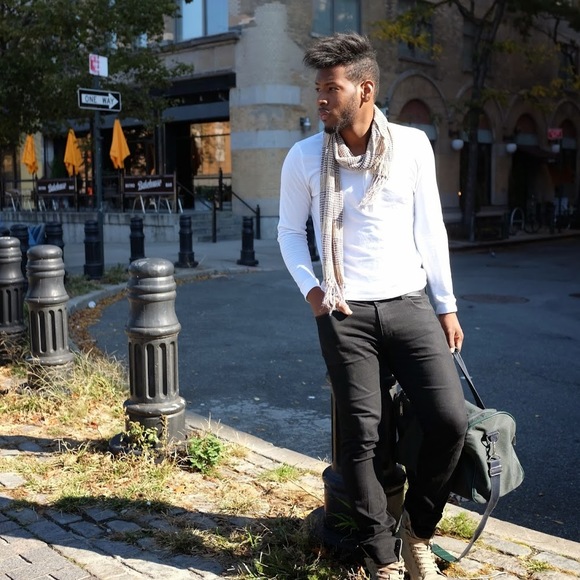 Profile Picture of Jeremias Julio (@jeremiasb) on Poshmark