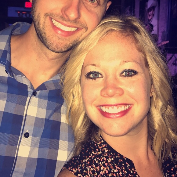 Profile Picture of Meg Lehmer (@megcaitlin) on Poshmark