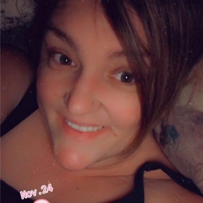 Profile Picture of Mandy Moo Wilson (@mandywilson0402) on Twitter