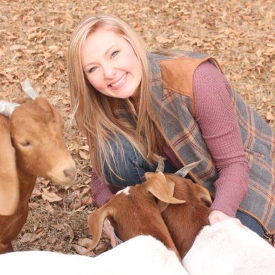 Profile Picture of Christi King (@LibraryTIS) on Twitter