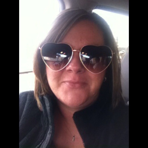 Profile Picture of Stacie Wilson (@srw7519) on Poshmark