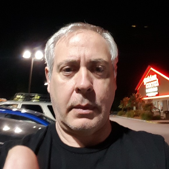 Profile Picture of Chuck Ross (@heansmab1) on Poshmark