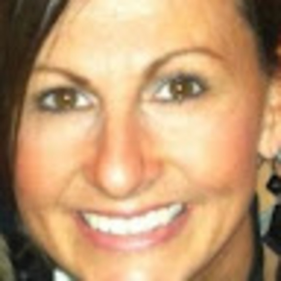 Profile Picture of Kimberly Curless (@kimberlycurless) on Poshmark